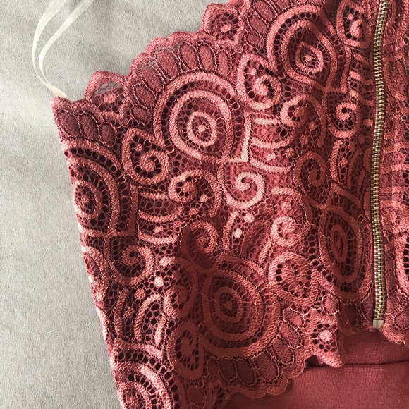 Fashion Nova romper - Picture 9 of 12